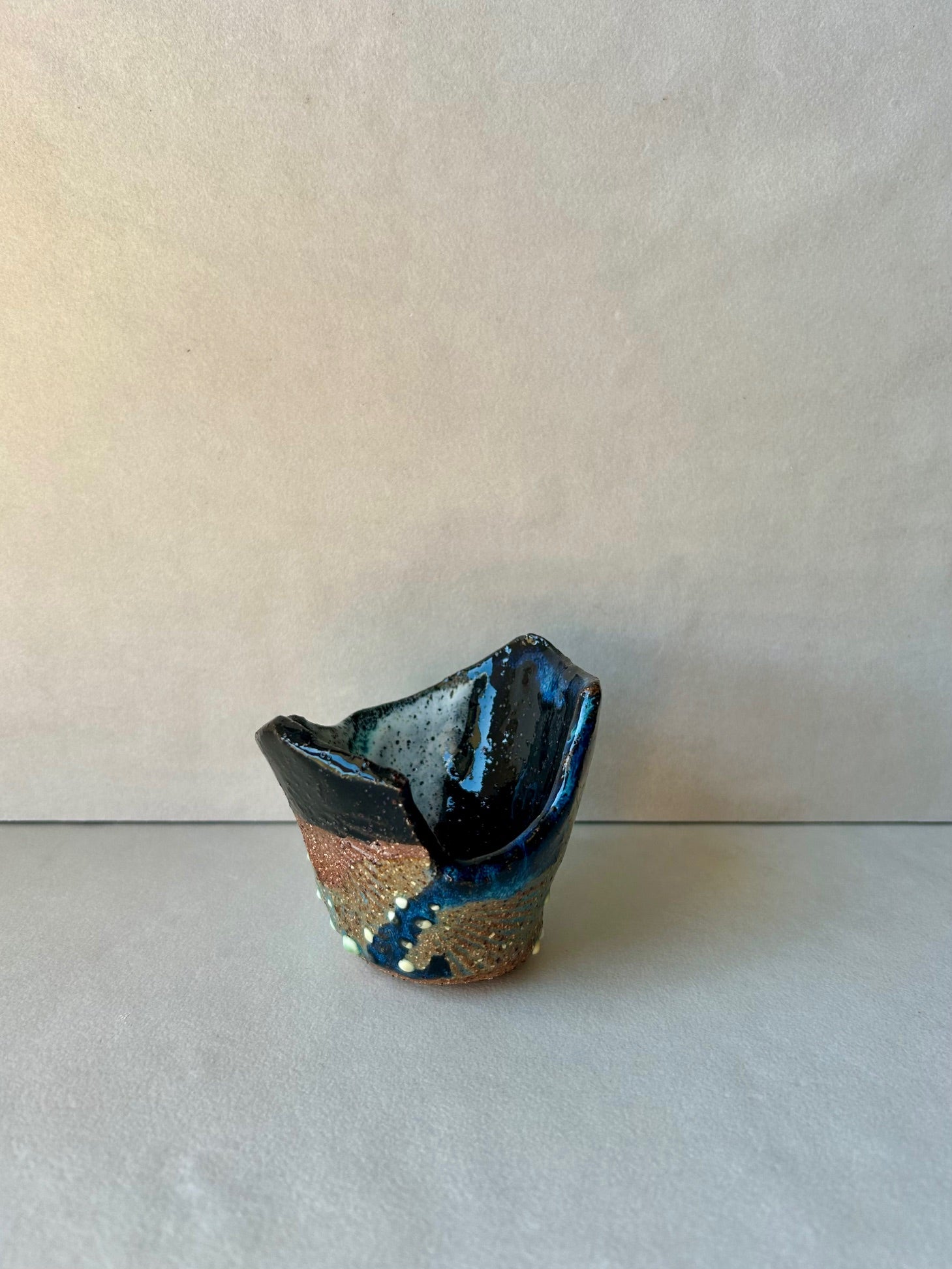 Ocean Blue & Sand Pot